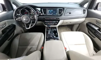 Kia Canival 2018, 100196 км, за 9321.26 USD - фото 7
