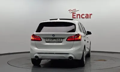 BMW 2-Series 2020, 71866 км, за 11487.46 USD