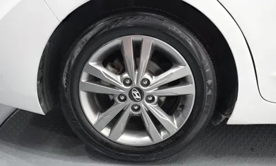 Hyundai Avante 2016, 186134 км, за 4169.38 USD