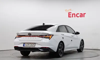 Hyundai Avante 2021, 136304 км, за 10245.91 USD