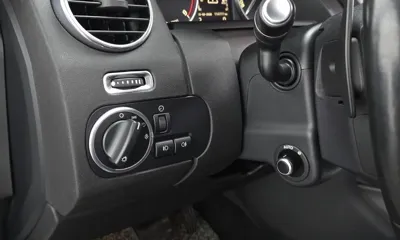 Land Rover Discovery 2015, 114777 км, за 18493.56 USD - фото 16