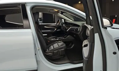 ChevroletGMDaewoo 볼트 EUV 2023, 64250 км, за 15796.65 USD - фото 11