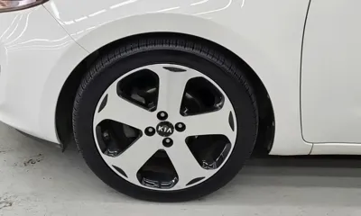 Kia Pride 2012, 104084 км, за 3185.33 USD