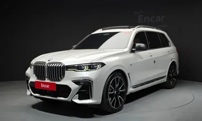 BMW X7 · 2022 год