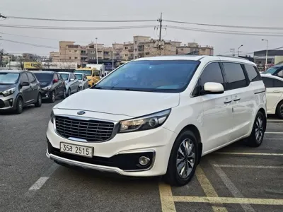 Kia Canival · 2015 год