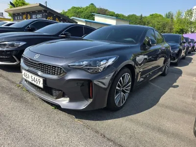 Kia Stinger 2018, 142773 км, за 9953.17 USD