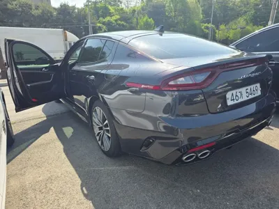 Kia Stinger 2018, 142773 км, за 9953.17 USD