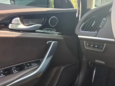 Kia Stinger 2018, 142773 км, за 9953.17 USD - фото 10