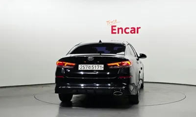 Kia K5 2019, 182337 км, за 5507.42 USD