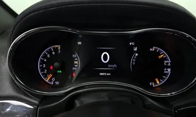 Jeep Cherokee 2019, 58872 км, за 14238.4 USD - фото 8