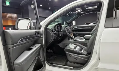 Jeep Cherokee 2019, 58872 км, за 14238.4 USD - фото 10