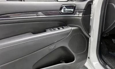 Jeep Cherokee 2019, 58872 км, за 14238.4 USD - фото 17
