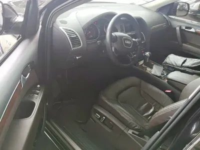 Audi Q7 2015, 180900 км, за 14180.43 USD - фото 16