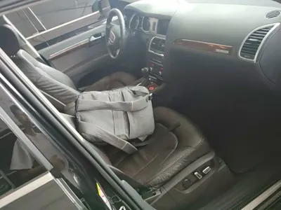 Audi Q7 2015, 180900 км, за 14180.43 USD - фото 25