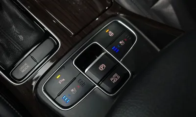 Kia K7 2015, 61978 км, за 6180.07 USD - фото 17
