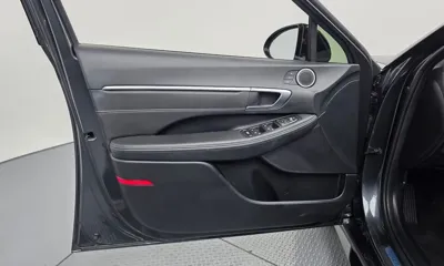 Hyundai Sonata 2023, 56970 км, за 18735.38 USD - фото 24