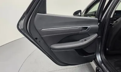 Hyundai Sonata 2023, 56970 км, за 18735.38 USD - фото 25