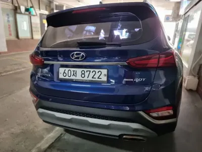 Hyundai Santafe 2019, 105284 км, за 12685.41 USD