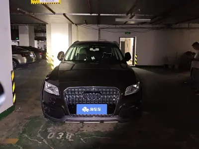 Audi Q5 2018, 109800 км, за 11624.26 USD