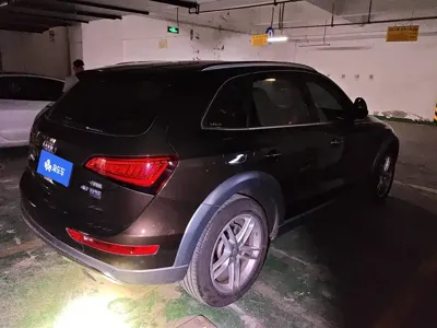 Audi Q5 2018, 109800 км, за 11624.26 USD