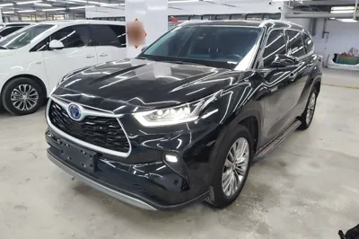 Toyota Highlander · 2022 год