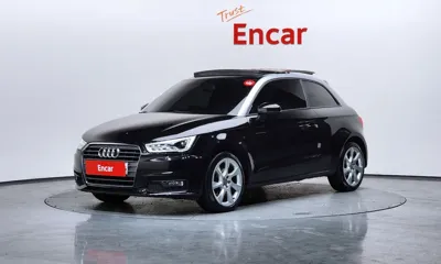 Audi A1 · 2015 год