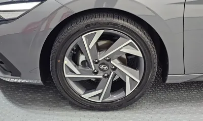Hyundai Avante 2025, 12960 км, за 15742.92 USD