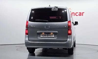 Hyundai Starex 2017, 125298 км, за 7139.08 USD