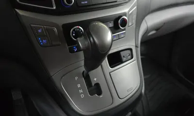 Hyundai Starex 2017, 125298 км, за 7139.08 USD - фото 9