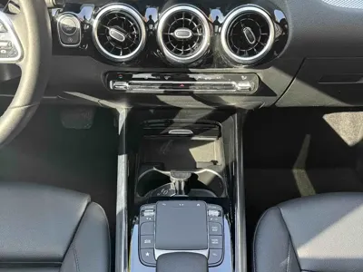Mercedes-Benz GLA 2022, 60000 км, за 17289.25 USD - фото 15