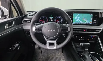 Kia K5 2023, 37256 км, за 11655.92 USD - фото 13