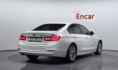 BMW 3-Series 2018, 103034 км, за 10026.06 USD