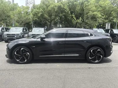 Zeekr 001 2022, 54000 км, за 11624.26 USD