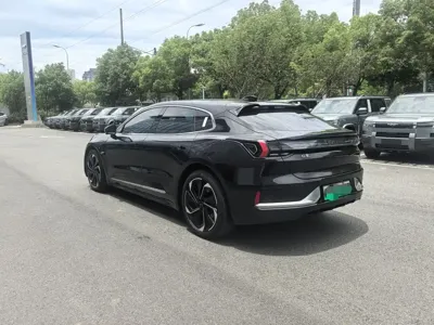 Zeekr 001 2022, 54000 км, за 11624.26 USD