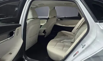 Hyundai Grandeur 2023, 38946 км, за 18827.37 USD - фото 12