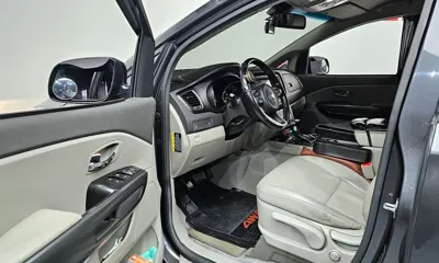 Kia Canival 2018, 137545 км, за 7400.07 USD - фото 11