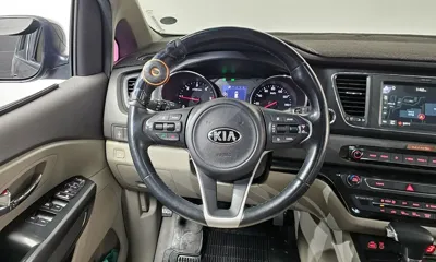 Kia Canival 2018, 137545 км, за 7400.07 USD - фото 13