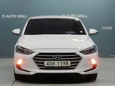 Hyundai Avante 2017, 22000 км, за 7752.45 USD
