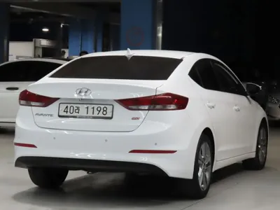 Hyundai Avante 2017, 22000 км, за 7752.45 USD