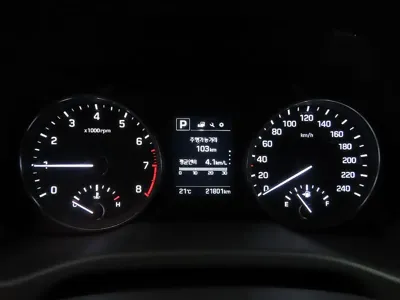 Hyundai Avante 2017, 22000 км, за 7752.45 USD - фото 9