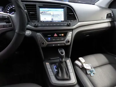 Hyundai Avante 2017, 22000 км, за 7752.45 USD - фото 11