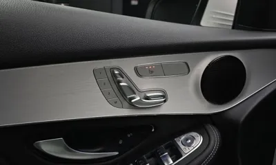 Mercedes-Benz GLC-Class 2021, 64475 км, за 29859.51 USD - фото 18