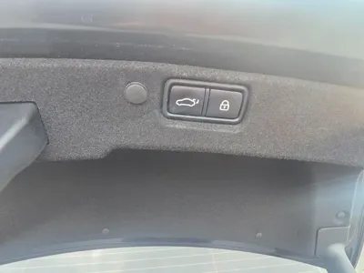 Kia K7 2018, 101741 км, за 8467.9 USD - фото 15