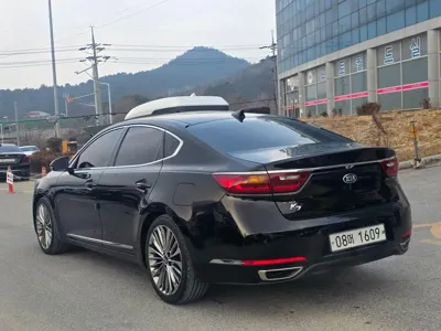 Kia K7 2018, 101741 км, за 8467.9 USD - фото 17