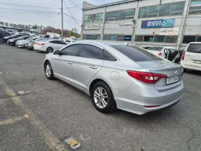 Hyundai Sonata 2015, 228134 км, за 2428.78 USD