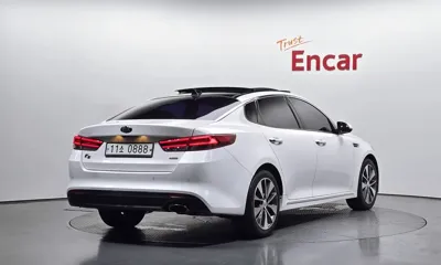 Kia K5 2016, 180204 км, за 6170.41 USD