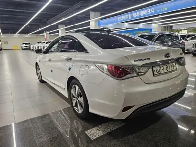 Hyundai Sonata 2012, 198827 км, за 2405.25 USD - фото 6