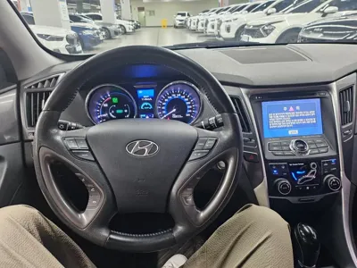 Hyundai Sonata 2012, 198827 км, за 2405.25 USD - фото 9