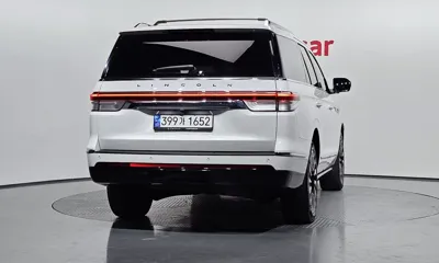 Lincoln Navigator 2023, 18074 км, за 54658.01 USD