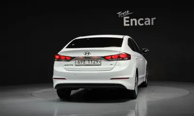 Hyundai Avante 2018, 74888 км, за 5612.45 USD